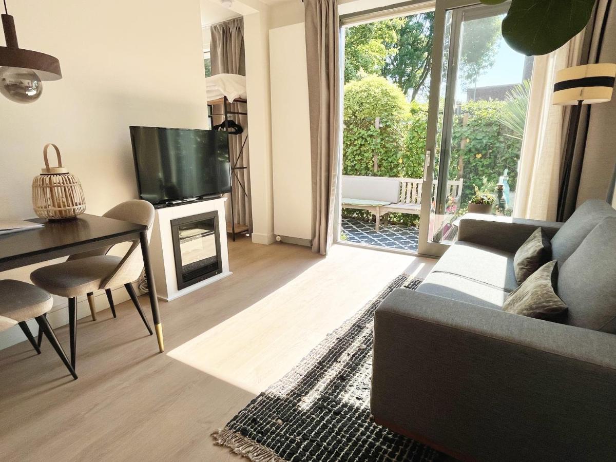 The East Wing Apartment Bloemendaal